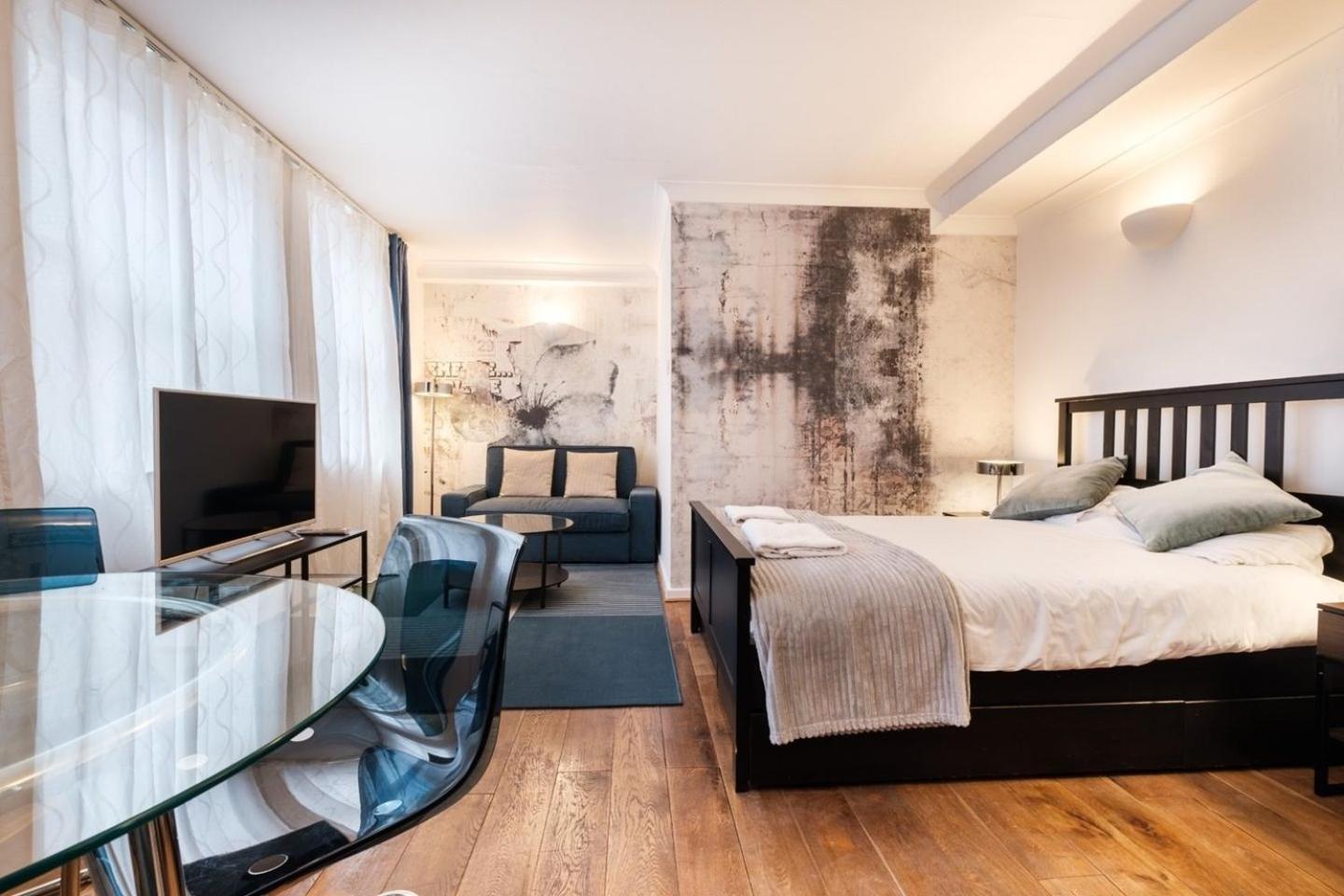 Oxford Street By Advan Apartment *